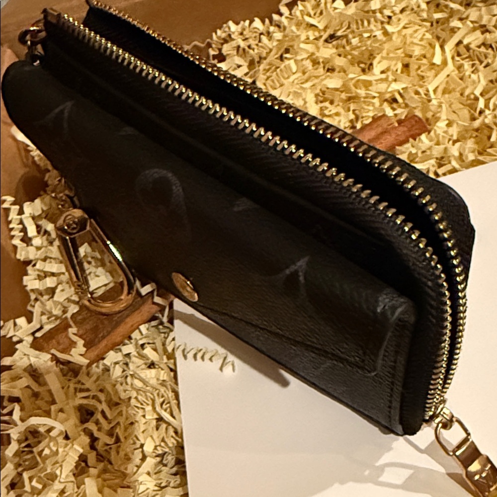 Black Credit Card Holders Mini Wallet with Keychain. - Picture 7 of 9